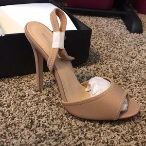Beige heels